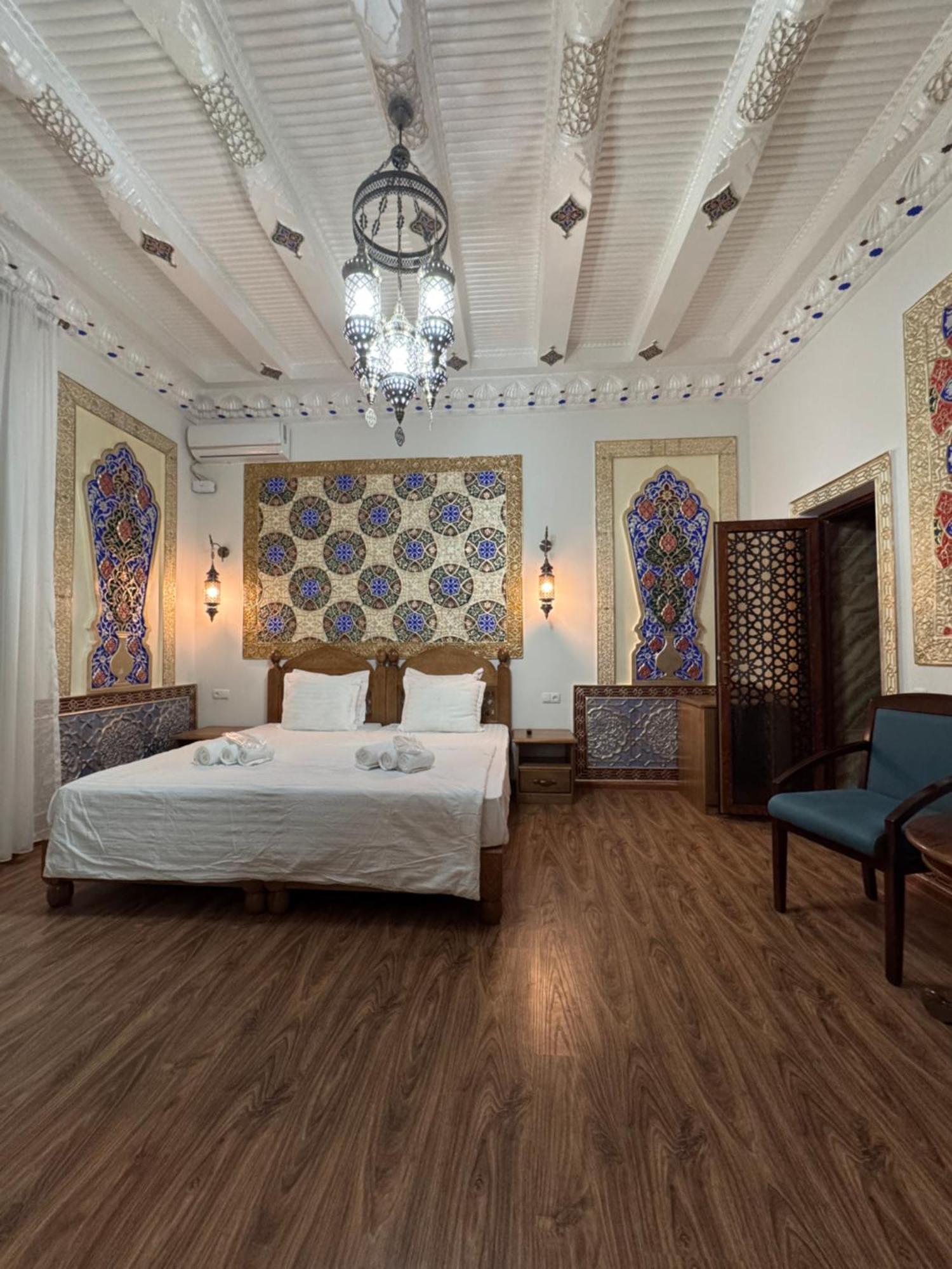 Guesthouse Muqaddam ブハラ エクステリア 写真