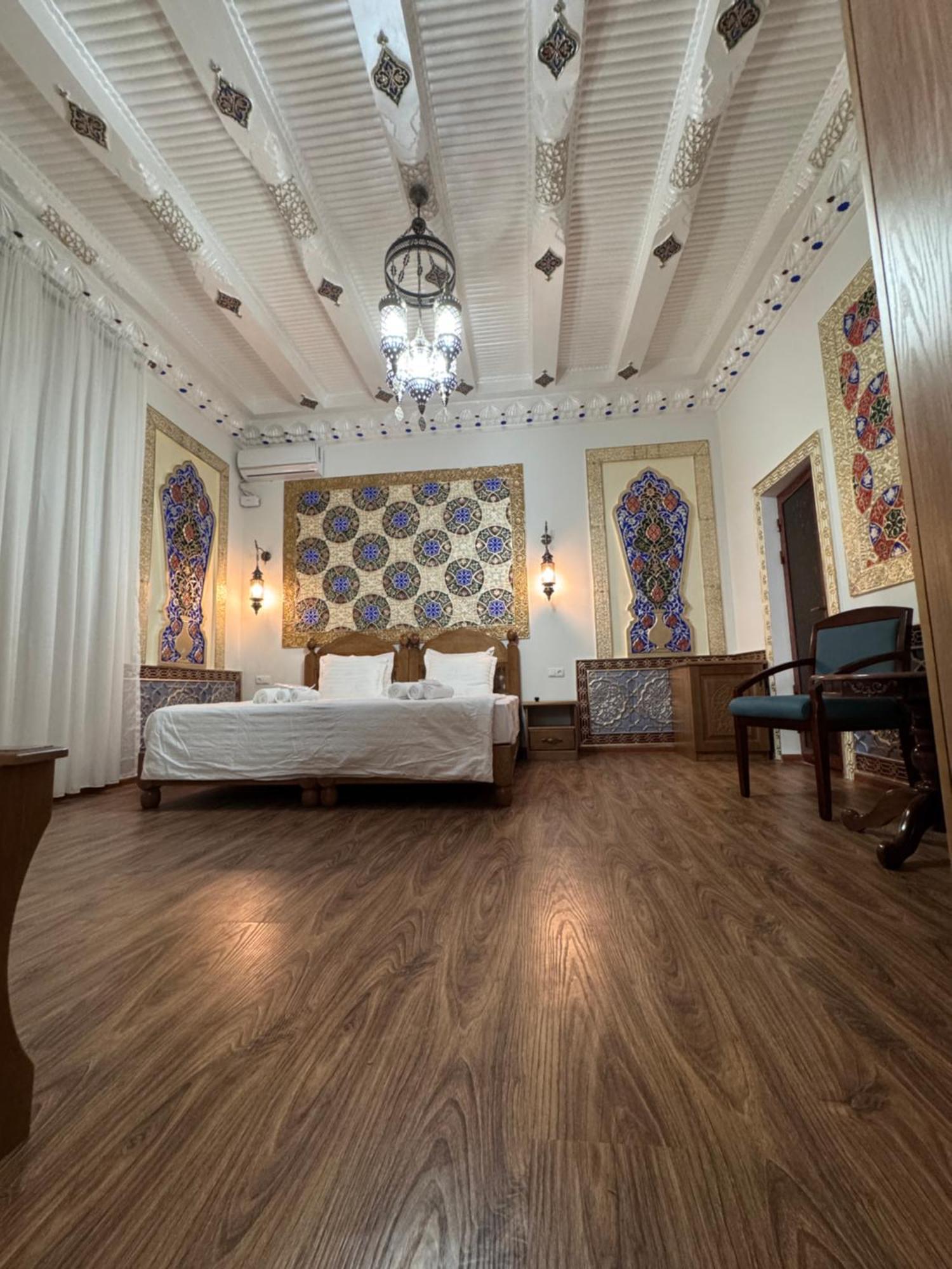 Guesthouse Muqaddam ブハラ エクステリア 写真