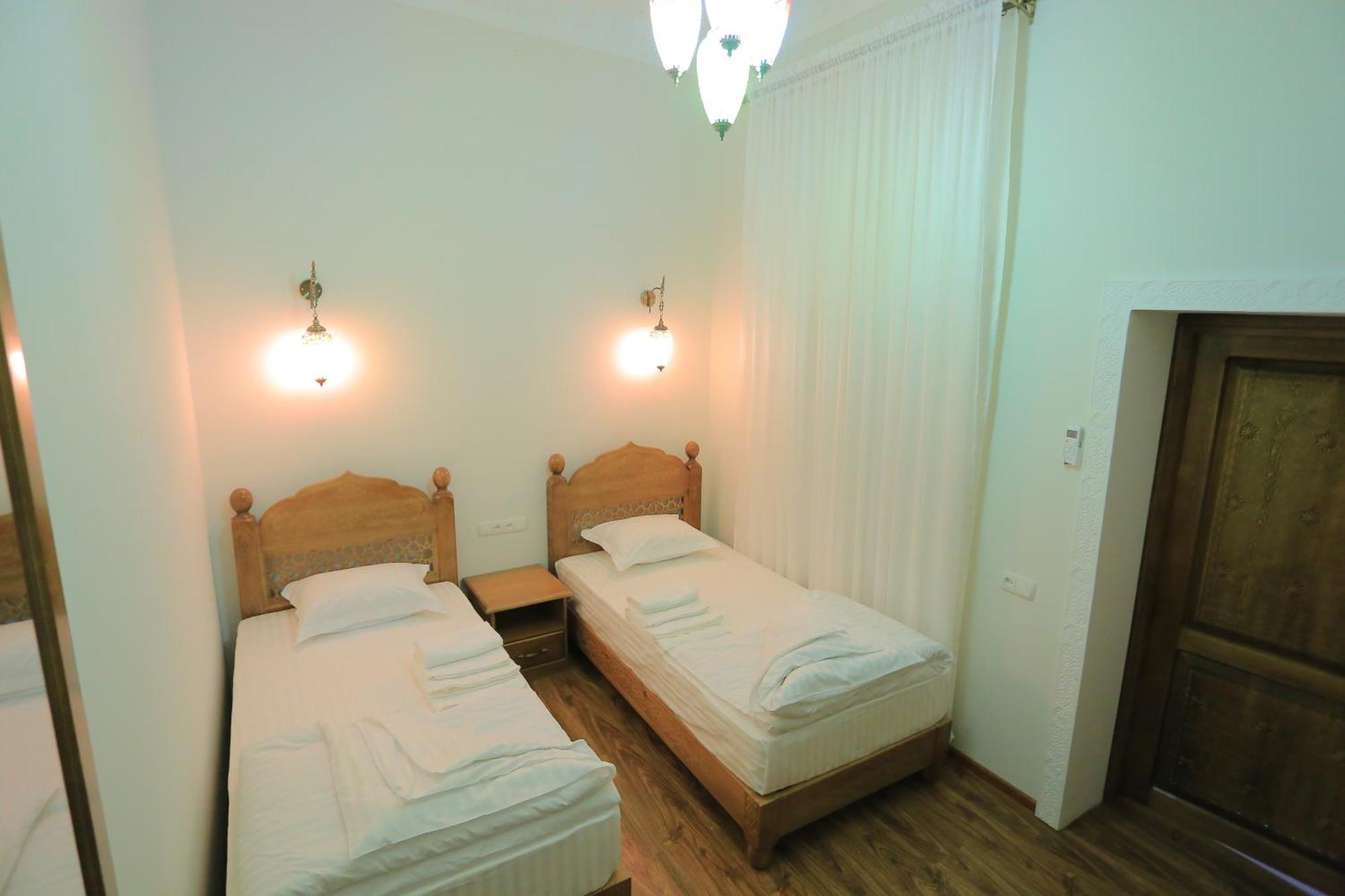 Guesthouse Muqaddam ブハラ エクステリア 写真